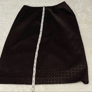 Tahari skirt size 6